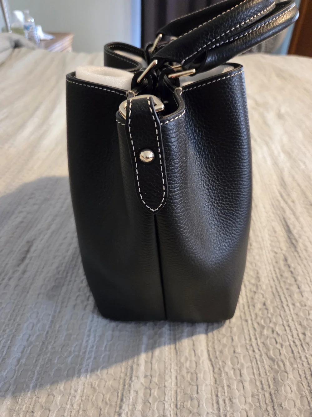 EUC Dooney & Bourke Black Lucca Leather Barlow Bag